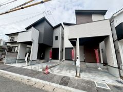 左：1号棟、右：2号棟。