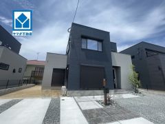 今津小学校まで徒歩7分と近く、お子様も無理なく通えます。快適でゆとりのある生活空間で新生活を始めましょう^^