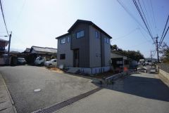 車通りの少ない落ち着いた住宅地＾＾
