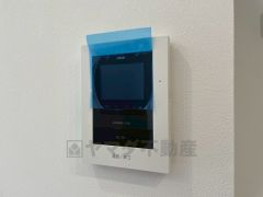 防犯性、セキュリティ対策に安心できるテレビモニター付きインターフォンです。セールスマン対策にもなり安心できます。