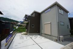 カースペースは並列で2台分。