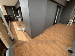 南東の角部屋なので、バルコニーも広く使えて日当たりも良好です