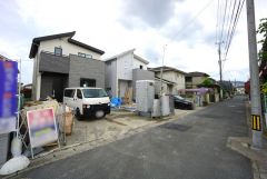 前面道路は西側4.6ｍに面しています。