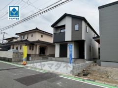 小・中学校が徒歩6分以内。通学の負担が少なく、お子様も安心して通える環境