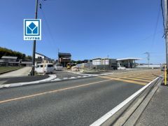 前面道路（南側）14.6ｍ。