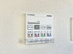 浴室暖房乾燥機には、暖房、乾燥、涼風、換気の4つの機能が付いています。タイマー付きです。換気・雨の日の洗濯も安心です＾＾