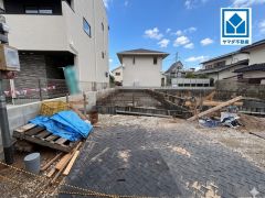 小・中学校が徒歩11分以内。通学の負担が少なく、お子様も安心して通える環境