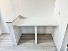 スタディーコーナーがキッチンの真横にあり、お子さんのお勉強や、ネット環境設置コーナーとして重宝されそうです。