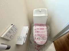 ウォシュレット付きトイレです。