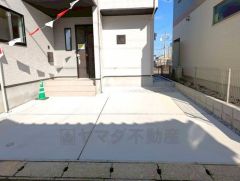 カースペースは2台分。