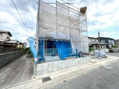 通学も通勤も快適　小中学校＆バス停徒歩9分以内の立地
