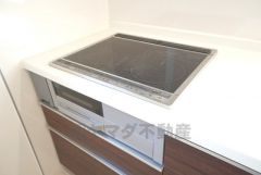 お手入れのしやすいIHクッキングヒーターです。