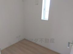 2階廊下に居室から独立したテレワークルーム付き。