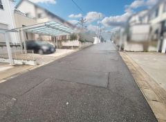 南側の前面道路は6ｍと広々としているので、駐車も楽々できますね＾＾