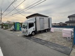 駐車並列2台確保＆お庭としても駐車場としても使えるスペースあり＾＾