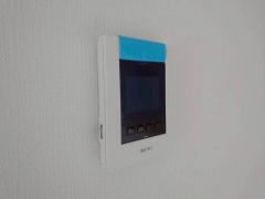 防犯性もばっちり、TVモニター付きインターホン完備。