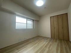 クローゼット付きなので、すっきりと整理整頓でき気持ちよく過ごせますね＾＾
