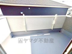 陽当たりの良いバルコニーです。お洗濯やお布団干しはもちろん、日光浴スペースにも。