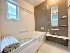 1日の疲れを癒すくつろぎのバスルーム。