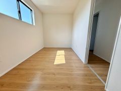 居室としてももちろん、収納や書斎、お子様のプレイスペースにも＾＾使い勝手が良さそうです＾＾