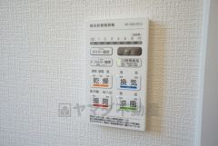 浴室暖房乾燥機には、暖房、乾燥、涼風、換気の4つの機能が付いています。タイマー付きです。換気・雨の日の洗濯も安心です＾＾