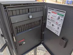 お家の景観と合うおしゃれなデザインのたくはいボックスです。