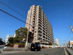 前原小学校徒歩約13分＾＾ 前原西中学校徒歩約28分＾＾ フードウェイ前原店徒歩3分