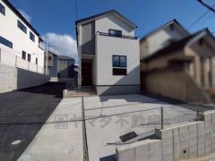 地下鉄七隈線「七隈」駅徒歩11分。都心へのアクセス良好。完成をお楽しみに＾＾