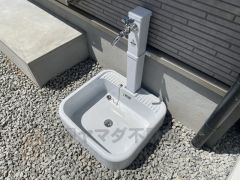敷地には外水栓を設けています。ガーデニング、泥遊びやペットの散歩の後にも便利です。洗車も楽に出来ますね＾＾