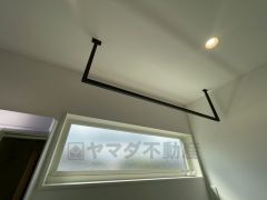 雨の日でも洗濯物が干せる室内物干し完備＾＾