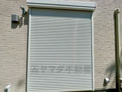 外部シャッター付きで、防犯面にも配慮しやすい仕様です。