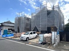 左：1号棟、右：2号棟。