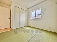 リビングからの続き間として和室があります。