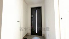 たっぷり収納できるシューズボックス付きなので、家族全員の靴がきれいに整頓できます。