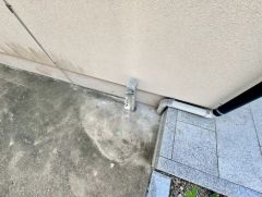 屋外水栓を備えているため、ガーデニングや家庭菜園の水やり、洗車、お庭のお手入れなど、日々の暮らしに便利にお使いいただけます。