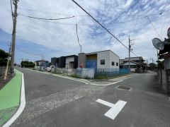 前面道路幅員6.2ｍ＾＾車の出し入れもスムーズ＾＾