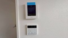 防犯性もばっちり、TVモニター付きインターホン完備。大きなモニターで玄関先を確認できます。録画機能が付いているので不在時の訪問者も確認できて安心です＾＾