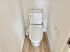 1階2階の2ヶ所にトイレがので、忙しい朝にも家族に気を使わず、ゆとりが生まれますね＾＾