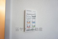 浴室暖房乾燥機には、暖房、乾燥、涼風、換気の4つの機能が付いています。タイマー付きです。換気・雨の日の洗濯も安心です＾＾
