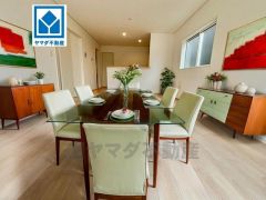 画像はCGによるイメージです。おしゃれなキッチンを中心とした開放的なリビング。