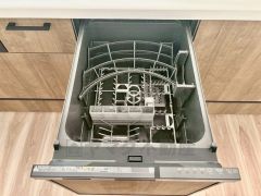 炊事時間を大幅に短縮できる食器洗浄乾燥機付き＾＾