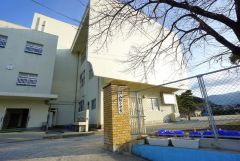 入部小学校