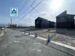 周辺施設充実。イオンモール福岡伊都店まで車約7分（2500ｍ）＾＾元岡小学校まで徒歩5分＾＾