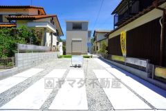 カースペースは2台分確保＾＾