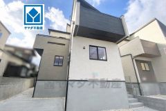 3号棟：3LDK＾＾吹抜とデザイン階段を採用した解放感あるおしゃれなリビング空間。 便利なスマートキーを採用＾＾