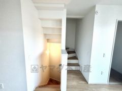 リビング階段は顔を合わせる時間が増えるので、ご家族とのコミュニケーションがとりやすく距離がグッと縮まりそうですね＾＾