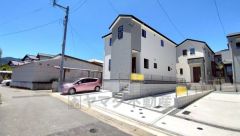 徒歩10分圏にスーパー・コンビニなど充実した住環境。