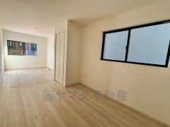 間仕切り対応可能でお子様の成長に合わせた使用ができます。