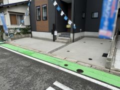 カースペースは2台分＾＾ご夫婦で1台ずつ所持されているご家庭も、来客時も安心ですね。