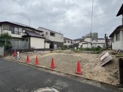 地下鉄空港線「藤崎」駅：徒歩約13分　西鉄バス「弥生二丁目」停：徒歩約5分